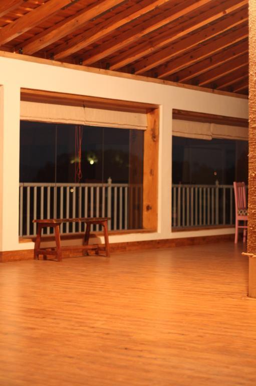 Kasar Rainbow Yoga Retreat Villa Almora Buitenkant foto