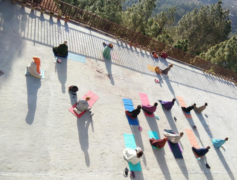 Kasar Rainbow Yoga Retreat Villa Almora Buitenkant foto